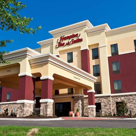 Hampton Inn And Suites Tulsa Central Екстериор снимка