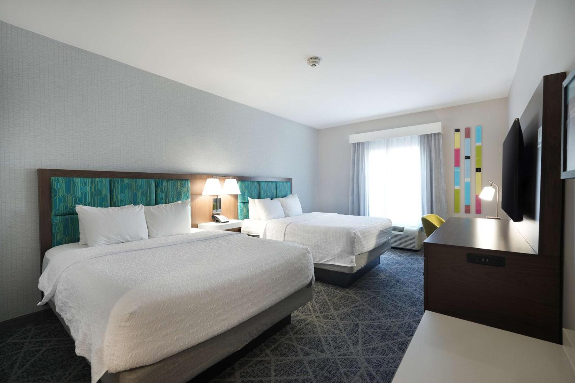 Hampton Inn And Suites Tulsa Central Екстериор снимка