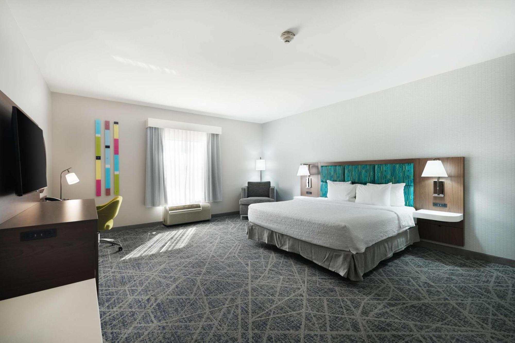 Hampton Inn And Suites Tulsa Central Екстериор снимка