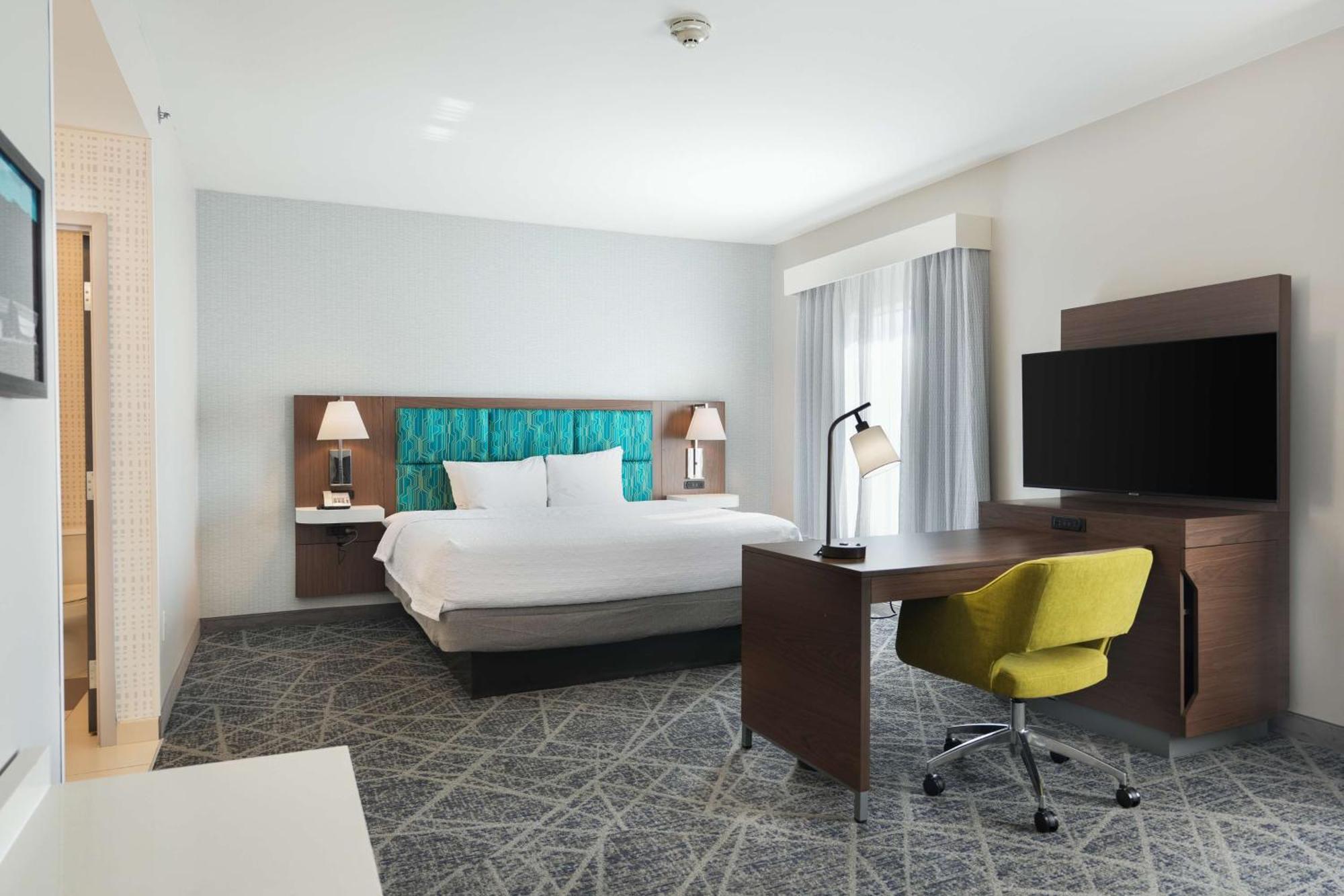 Hampton Inn And Suites Tulsa Central Екстериор снимка